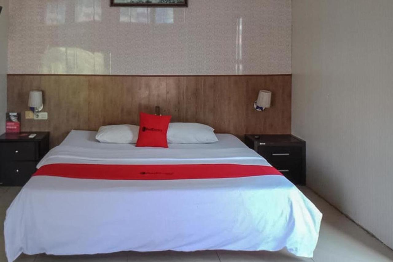 Reddoorz @ Sorong City Center Esterno foto